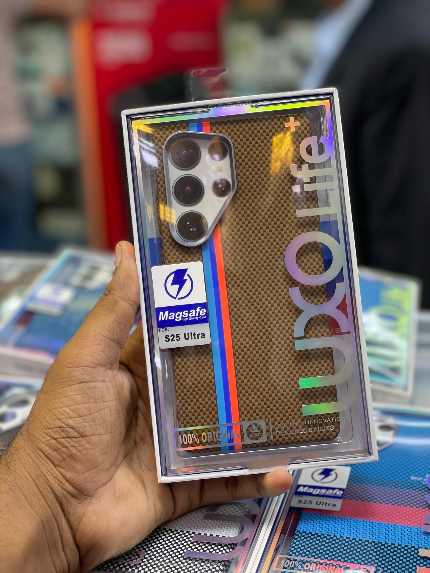 BMW M-Series Gold Carbon Fibre Luxo MagSafe