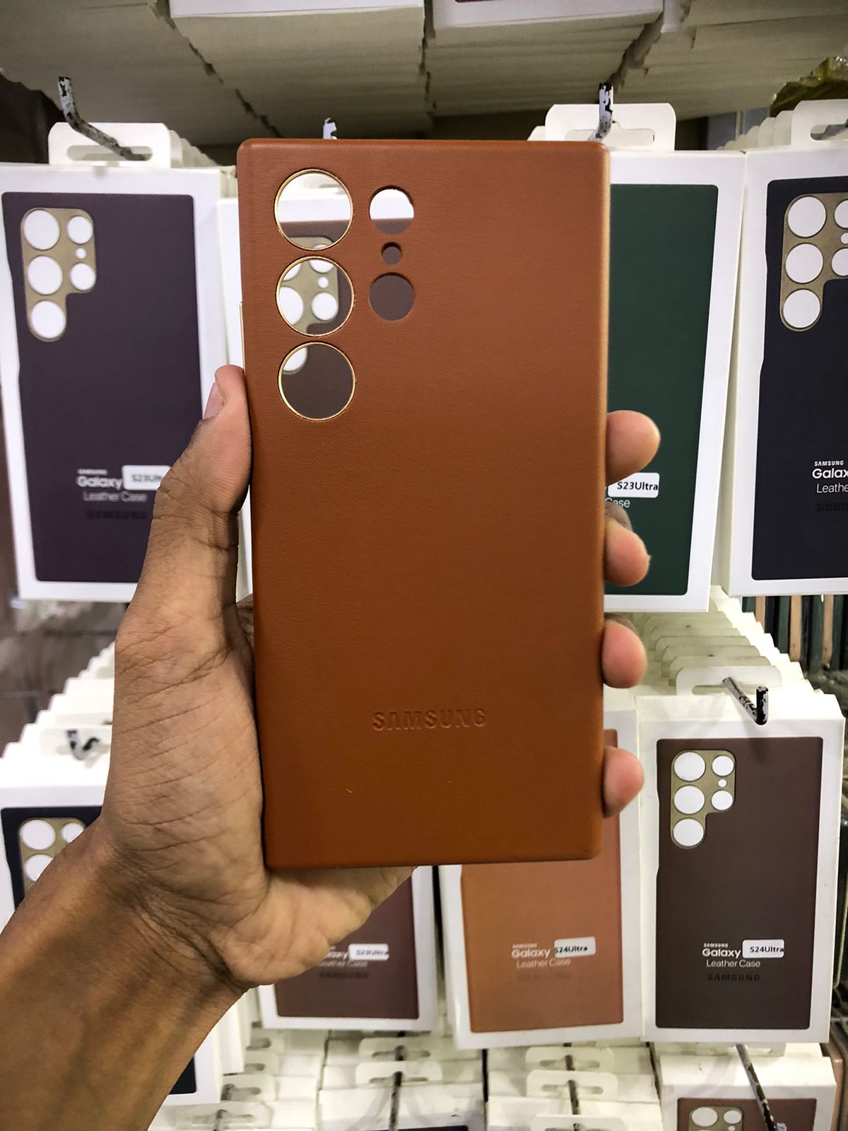 SAMSUNG ORIGNAL LEATHER CASE WITH METAL BUTTON AND CAMERA RING