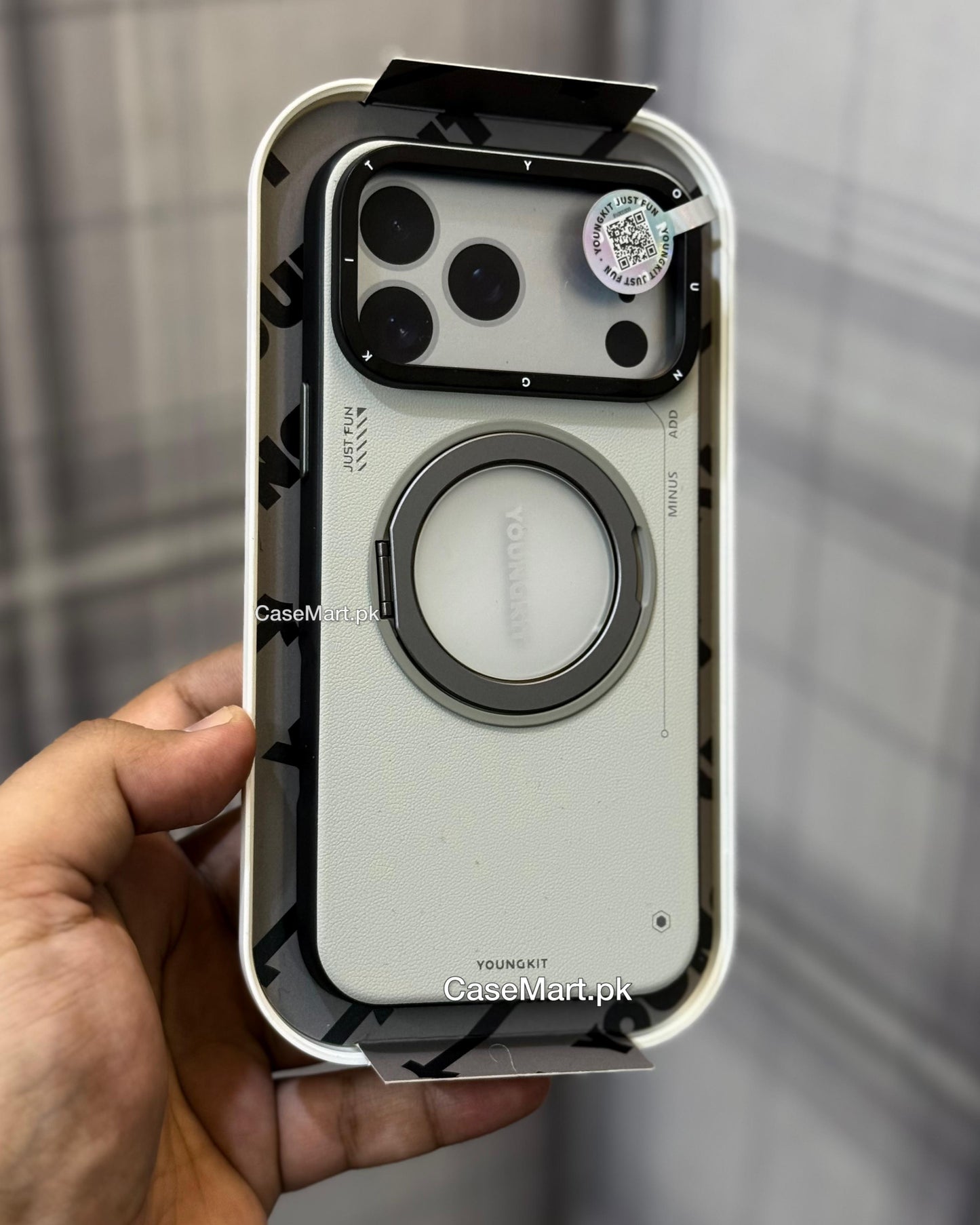 Original Young kit MagSafe Stand Case for iPhone 17 series