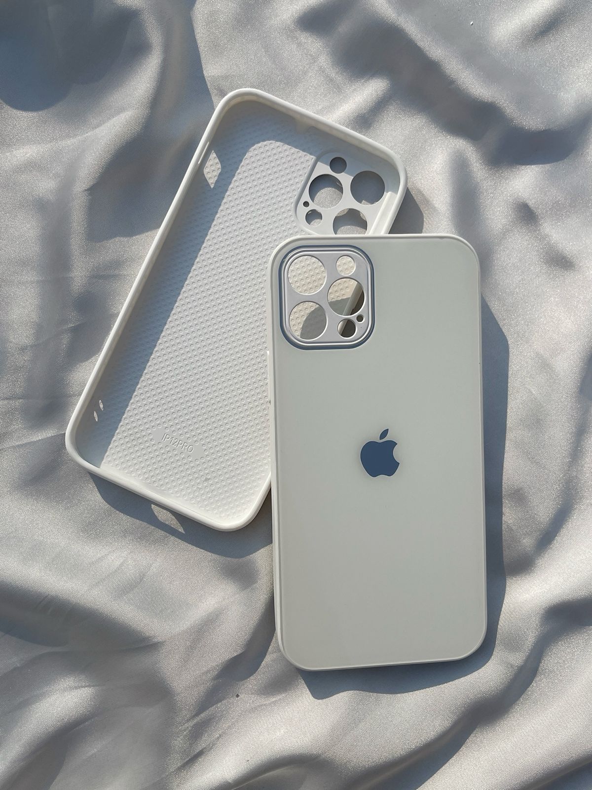 White Glass Case with apple logo