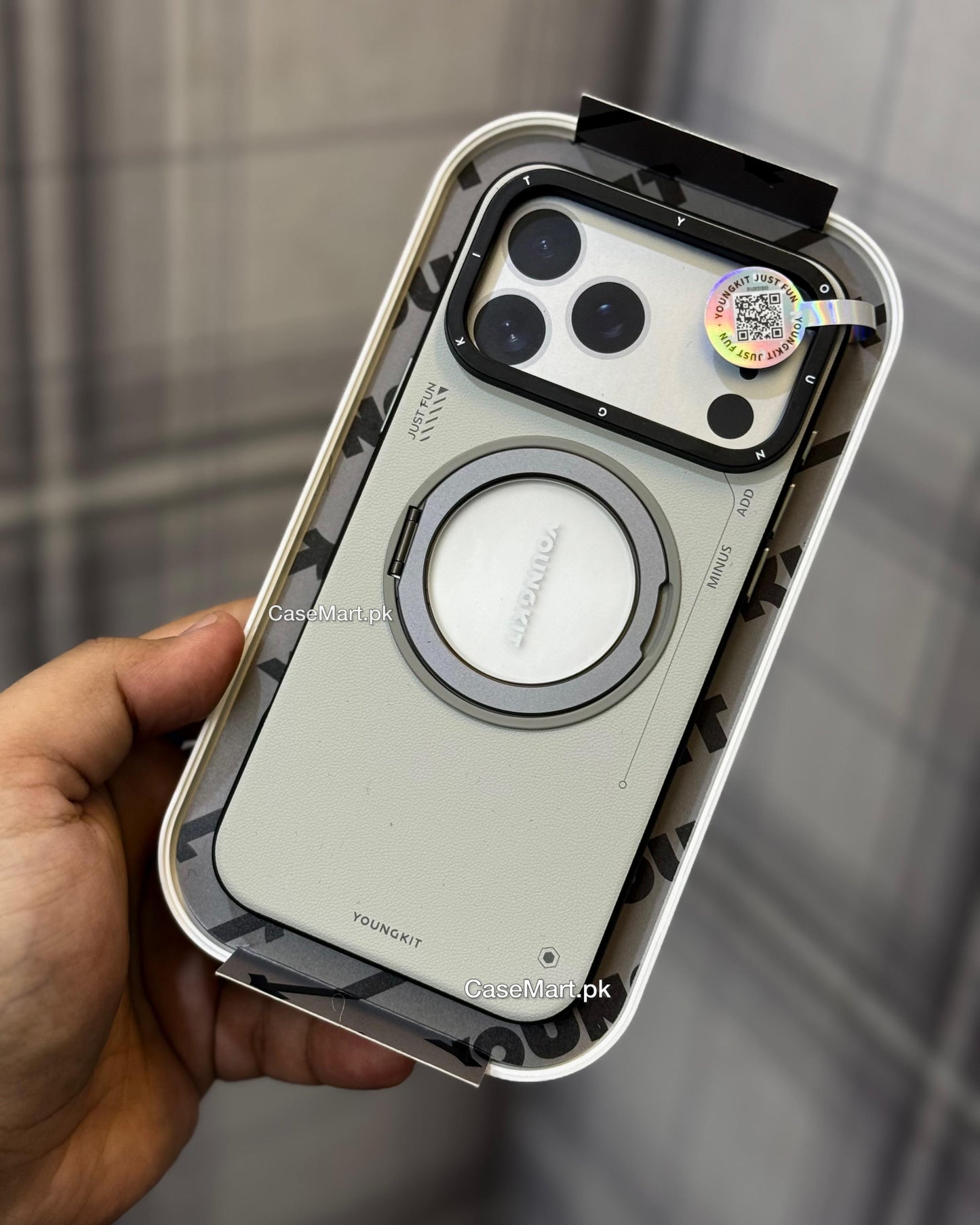 Original Young kit MagSafe Stand Case for iPhone 17 series