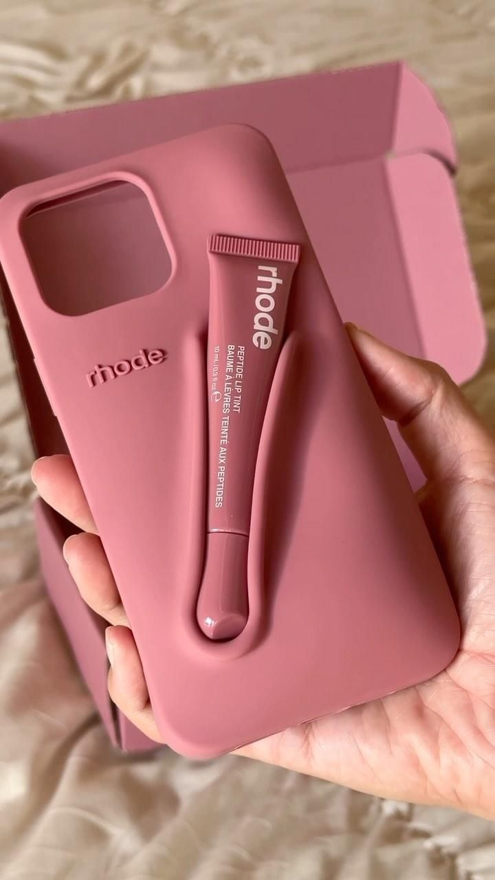 New Rhode LipGloss 💄 Silicone Case With Box 🩶