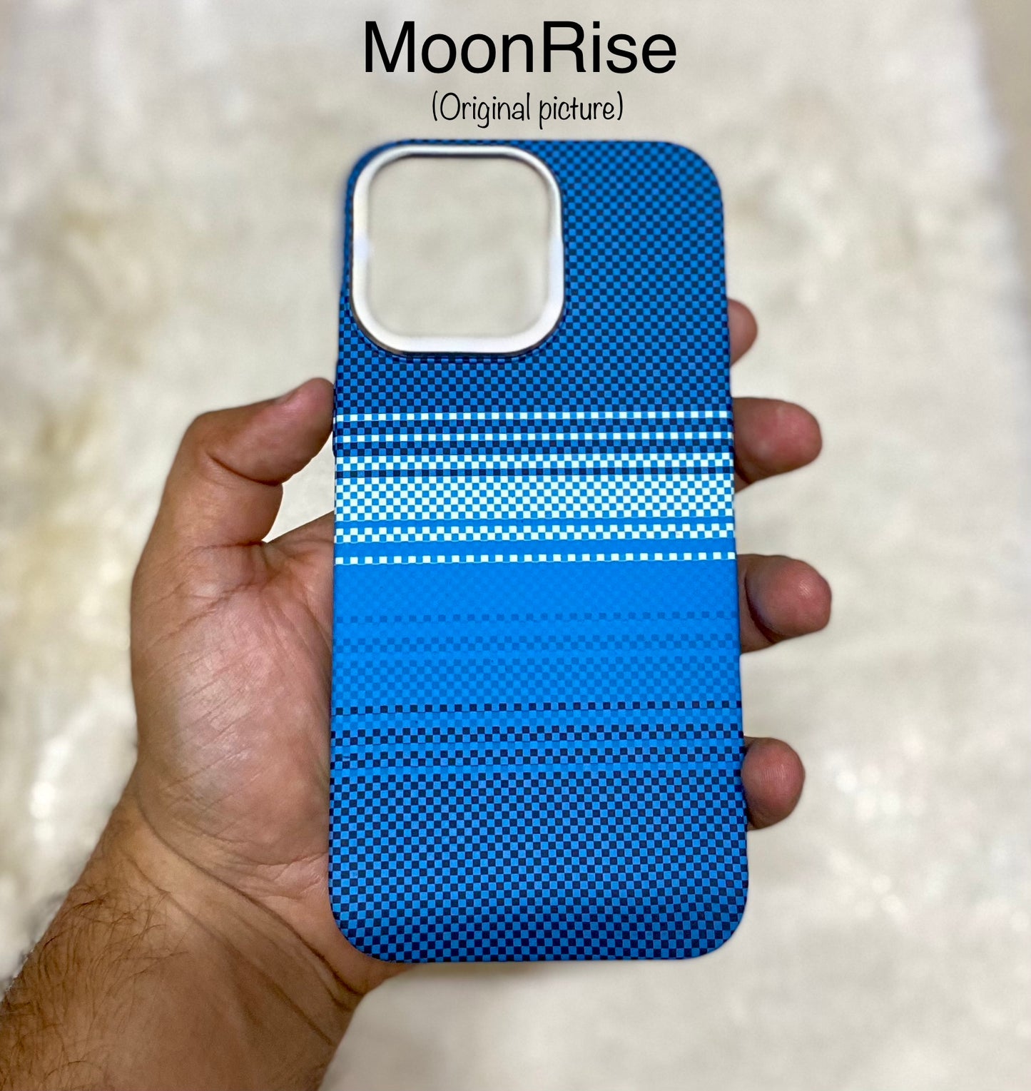 New Pitaka Carbon Fibre Case