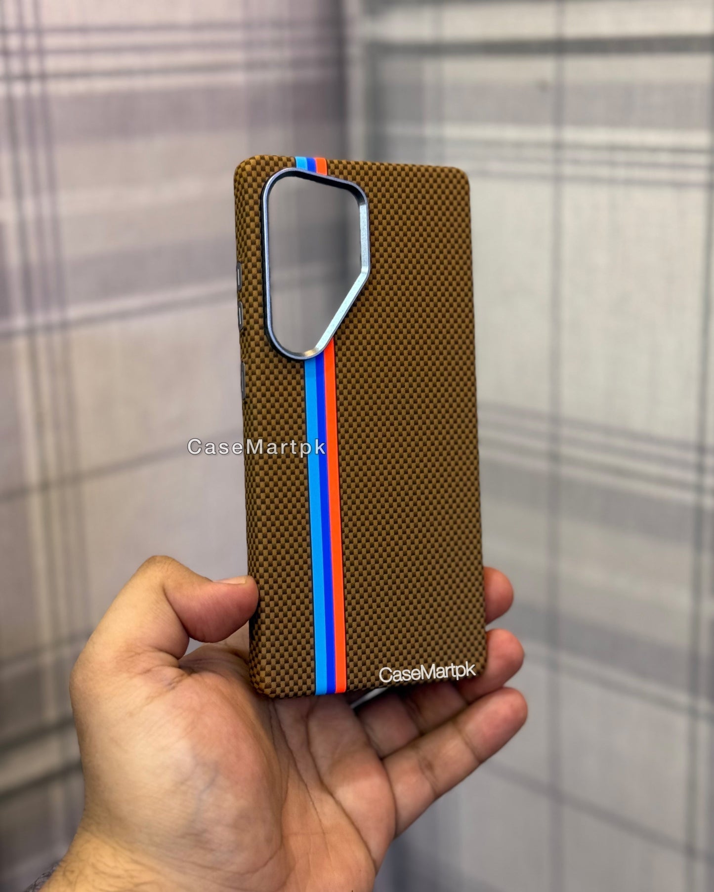 BMW M-Series Gold Carbon Fibre Luxo MagSafe