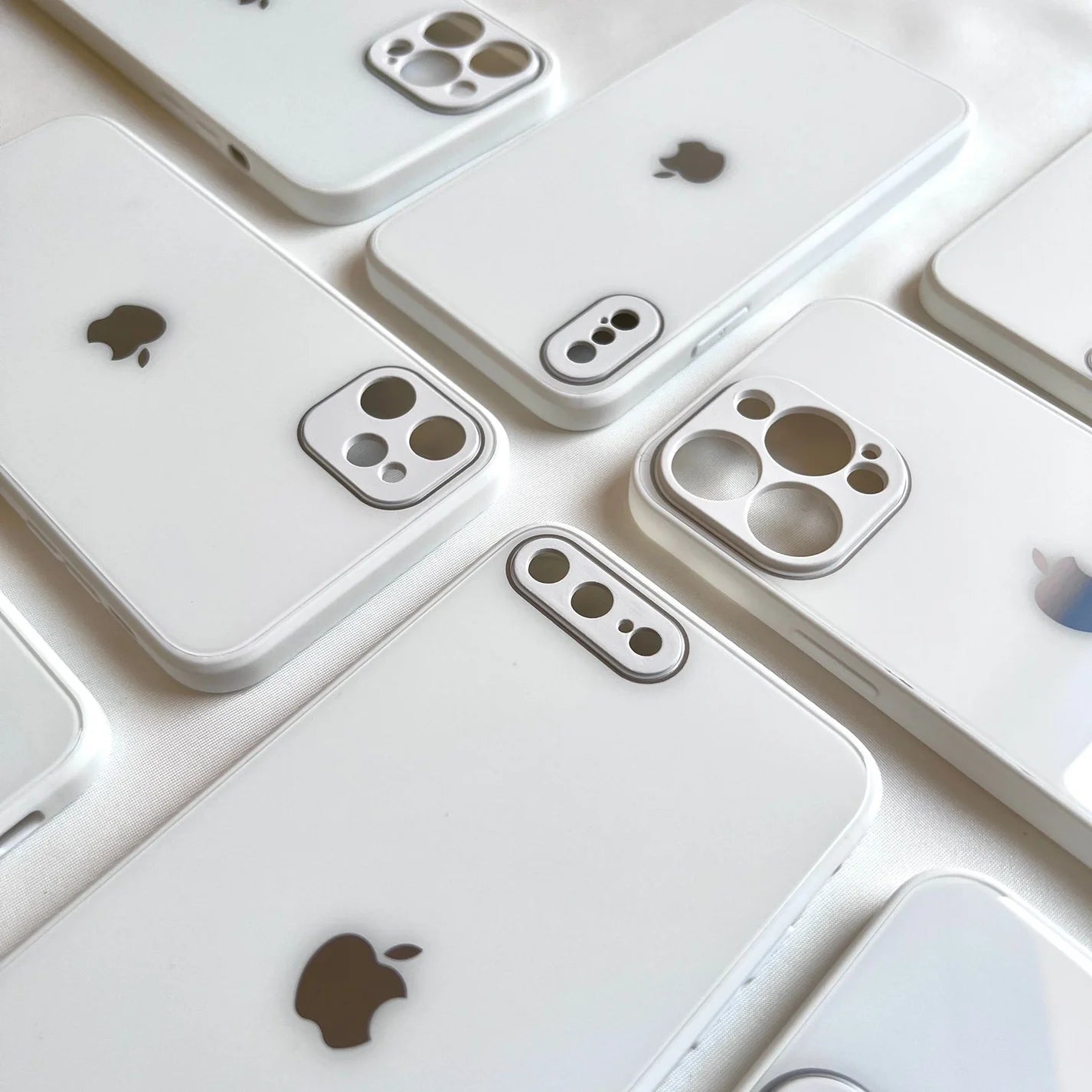 White Glass Case with apple logo