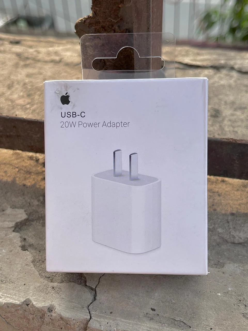 2 Pin 20w fast charging adapter