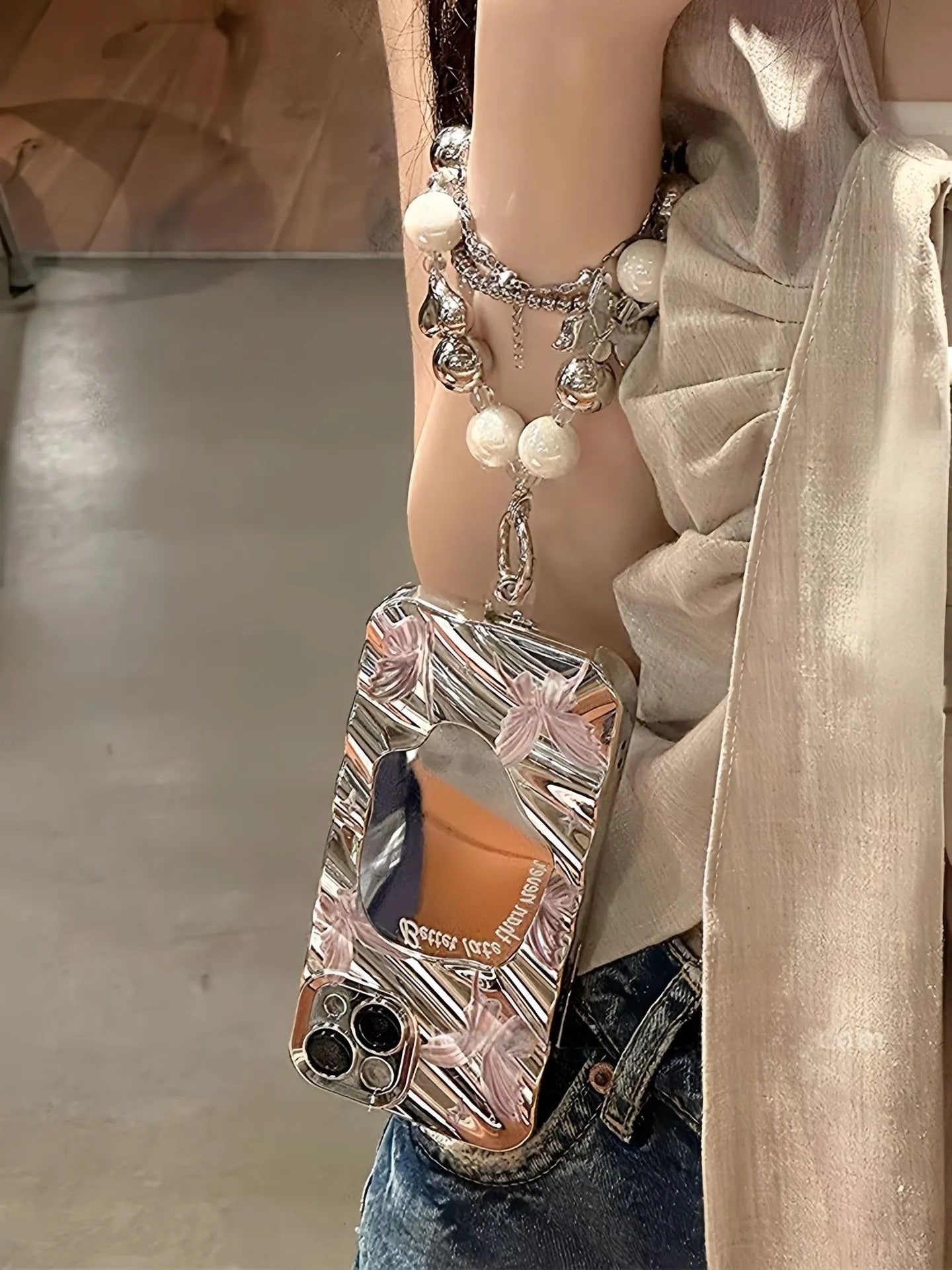 Butterfly Mirror Aesthetic Case 🤍