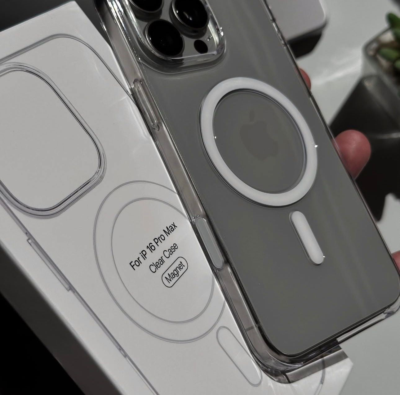 Original  Apple MagSafe Ic Animation Case!