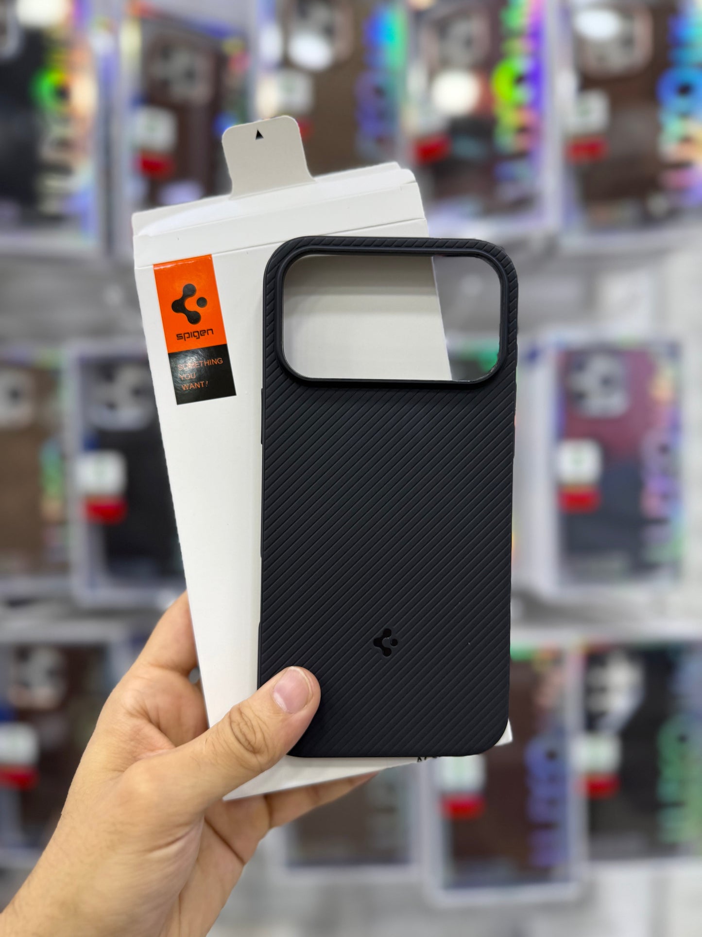 Spigen Mag armour 17 Series