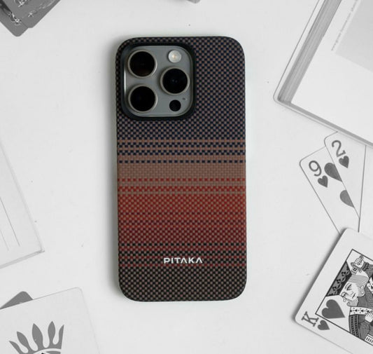 New Pitaka Carbon Fibre Case