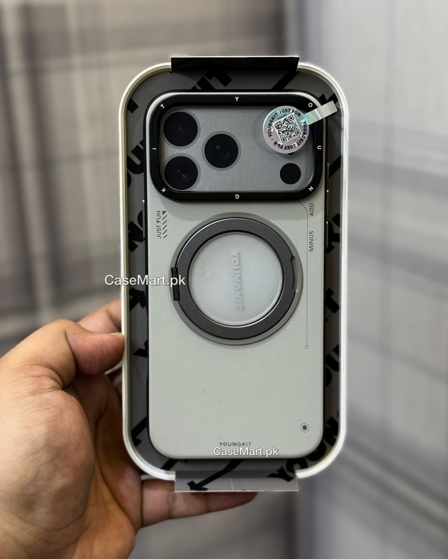 Original Young kit MagSafe Stand Case for iPhone 17 series