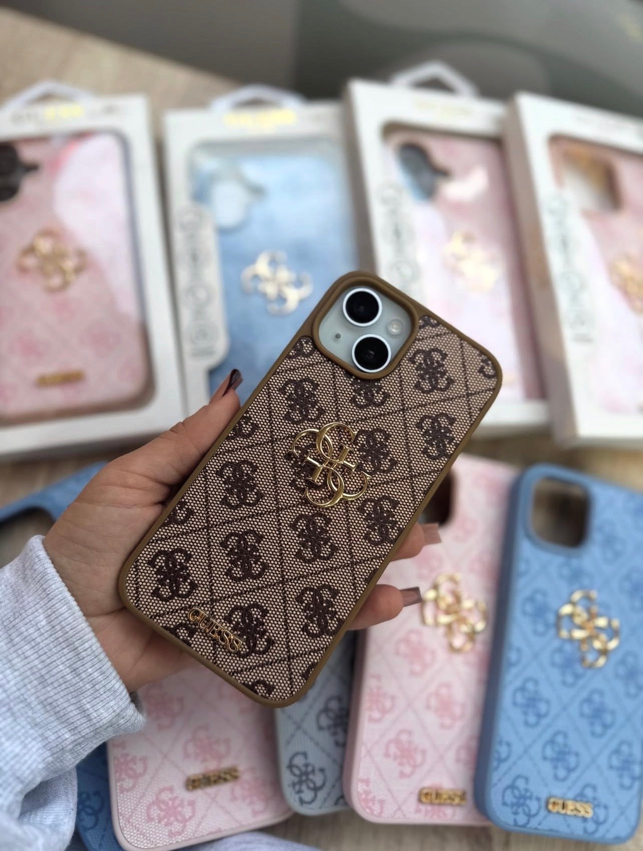 GUESS - Official Branded Case